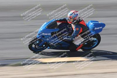 media/Oct-13-2025-Moto Forza (Mon) [[a66d839500]]/3-B Group/Session 2 (Bowl)/